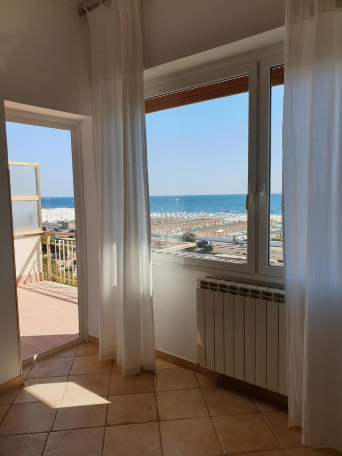 Il Mare Di Roma Apartment リド・ディ・オスティア エクステリア 写真
